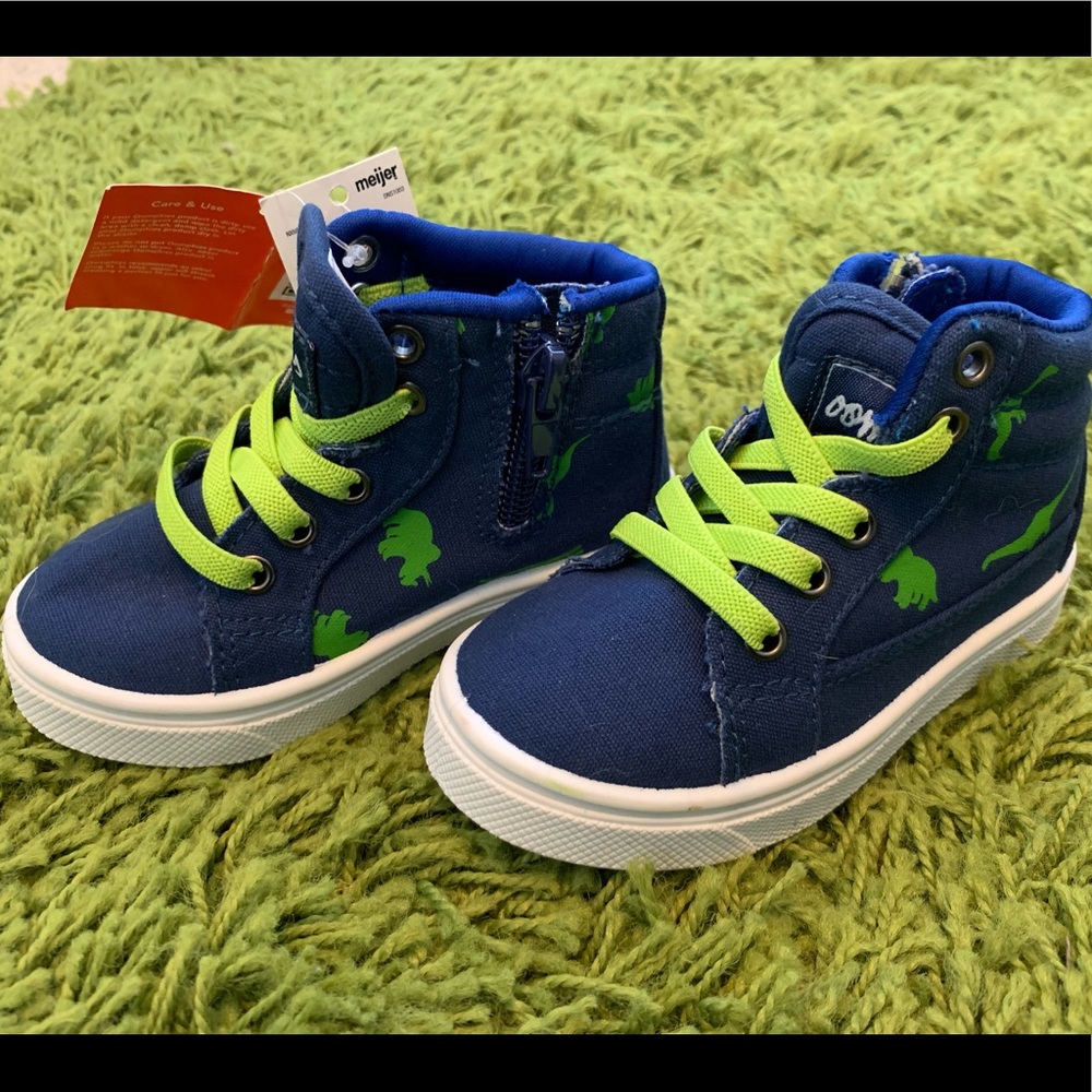 Toddler Boys Size 6 Dinosaur High Top Shoes, NWT